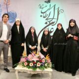 وحید شمسایی، آقای گل سابق فوتسال جهان در کنار همسر و دختران محجّبه اش